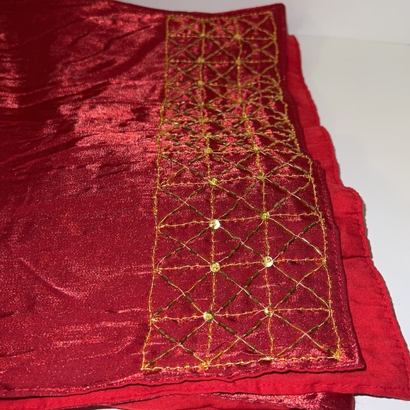 Table Runner 70” long by12.5 wide Beaded - Picture 2 of 10